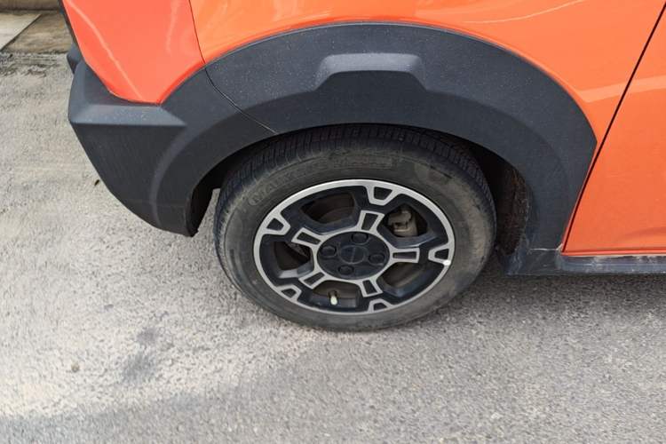 Used Geely Galaxy Panda 2024 200km Panda Rider Left Front Wheel Hub