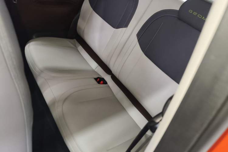 Used Geely Galaxy Panda 2024 200km Panda Rider Left Rear Seat