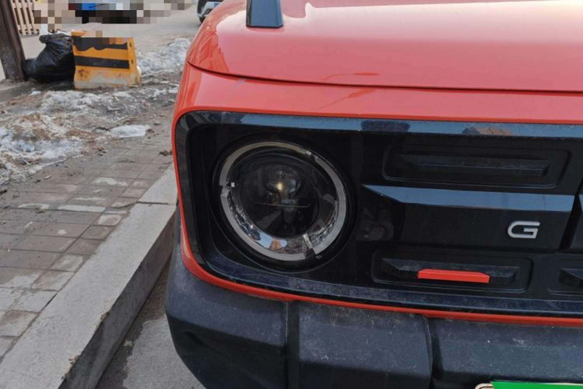 Used Geely Galaxy Panda 2024 200km Panda Rider Right Front Headlight