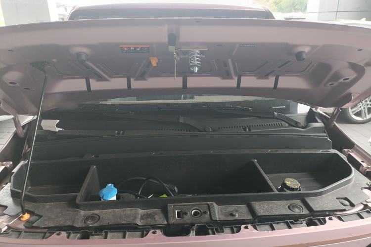 Used Geely Galaxy Panda 2024 Panda Mini 200km Endurance Bear Engine Bay