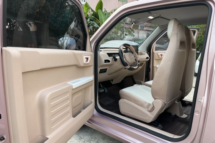 Used Geely Galaxy Panda 2024 Panda Mini 200km Endurance Bear Interior 4