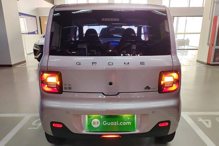 Used Geely Galaxy Panda 2024 Panda Mini 200km Endurance Bear Rear