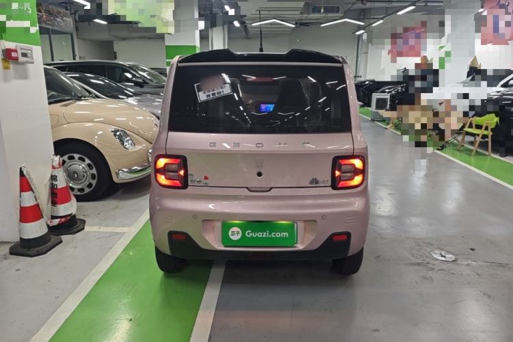 Used Geely Galaxy Panda 2024 Panda Mini 200km Endurance Bear Rear