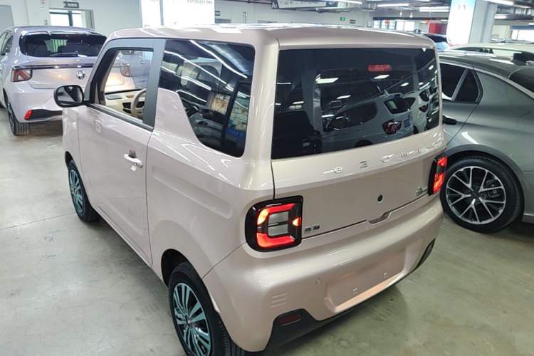 Used Geely Galaxy Panda 2024 Panda Mini 200km Endurance Bear Rear Left 45 Deg