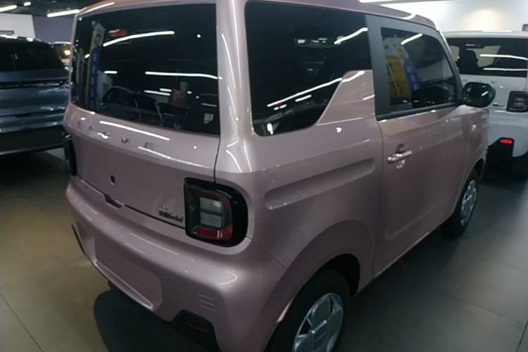 Used Geely Galaxy Panda 2024 Panda Mini 200km Longteng PRO Edition Rear Right 45 Deg
