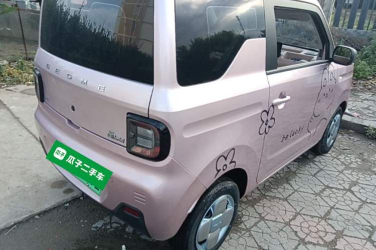 Used Geely Galaxy Panda 2024 Panda Mini 200km Endurance Bear Rear Right 45 Deg