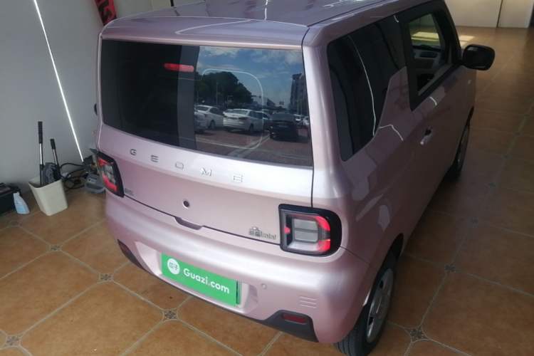 Used Geely Galaxy Panda 2024 Panda Mini 200km Endurance Bear Rear Right 45 Deg