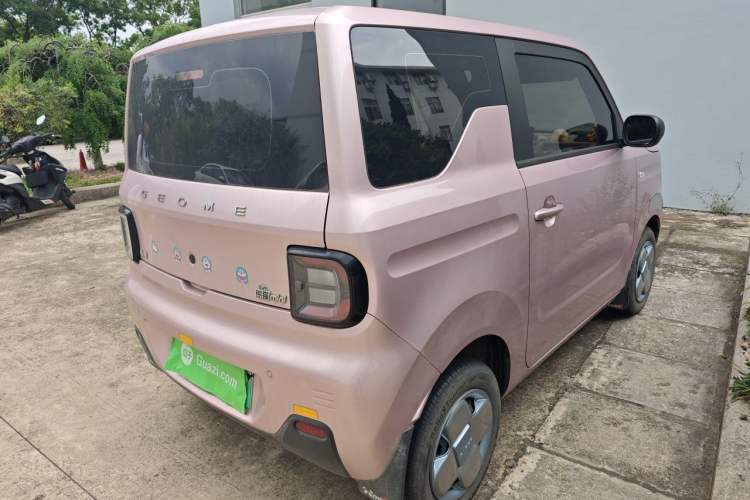 Used Geely Galaxy Panda 2024 Panda Mini 200km Endurance Bear Rear Right 45 Deg