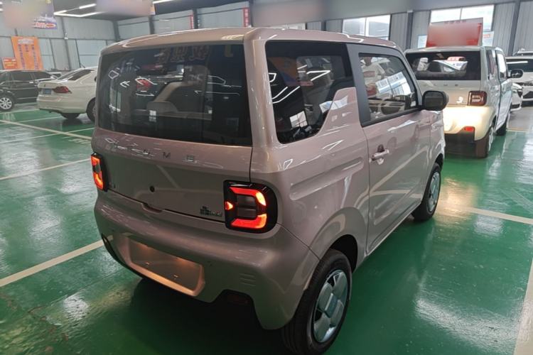 Used Geely Galaxy Panda 2024 Panda Mini 200km Longteng PRO Edition Rear Right 45 Deg