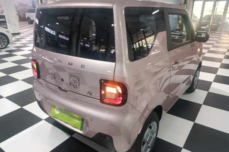 Used Geely Galaxy Panda 2024 Panda Mini 200km Endurance Bear Rear Right 45 Deg