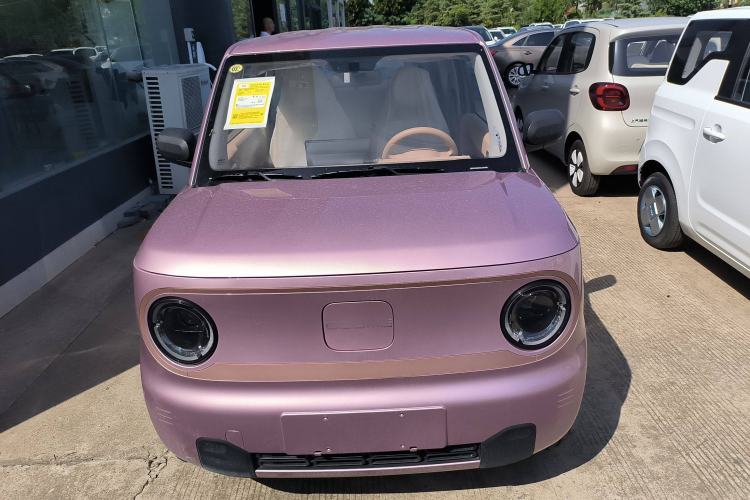 Used Geely Galaxy Panda 2024 Panda Mini 200km Endurance Bear Exterior 1