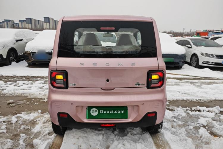 Used Geely Galaxy Panda 2024 Panda Mini 200km Endurance Bear Exterior 4