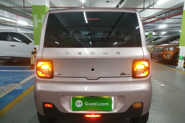 Used Geely Galaxy Panda 2024 Panda Mini 200km Endurance Bear Exterior 4