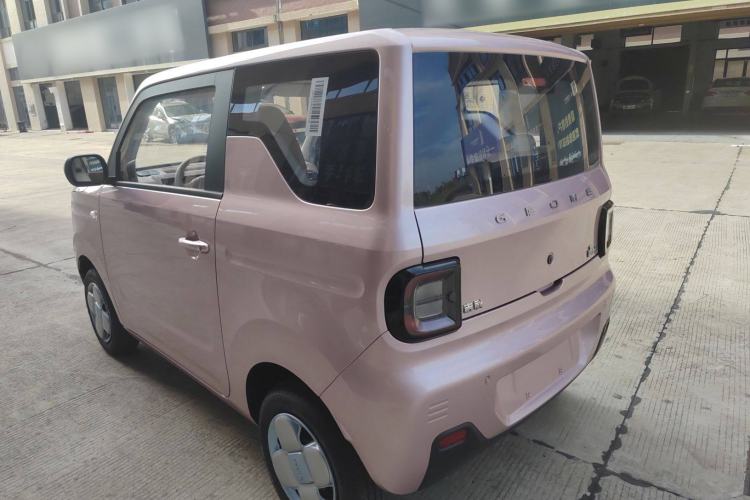 Used Geely Galaxy Panda 2024 Panda Mini 200km Endurance Bear Exterior 5