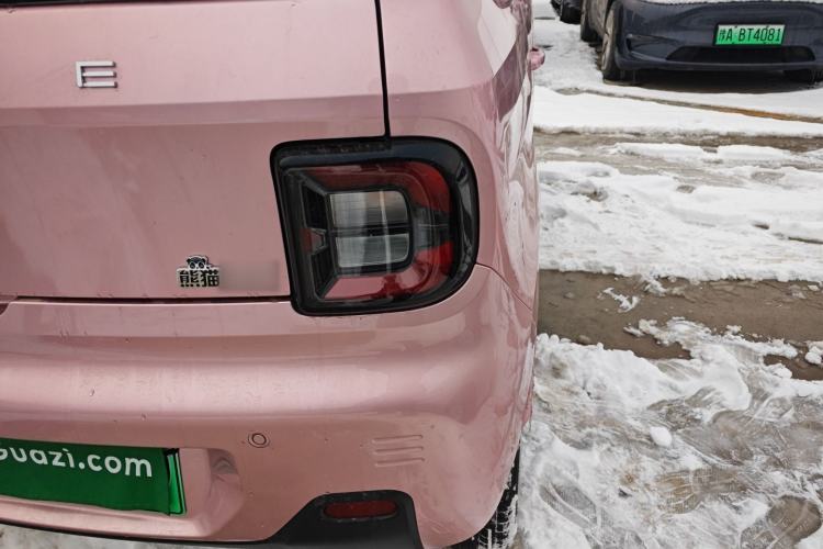 Used Geely Galaxy Panda 2024 Panda Mini 200km Endurance Bear Exterior 6
