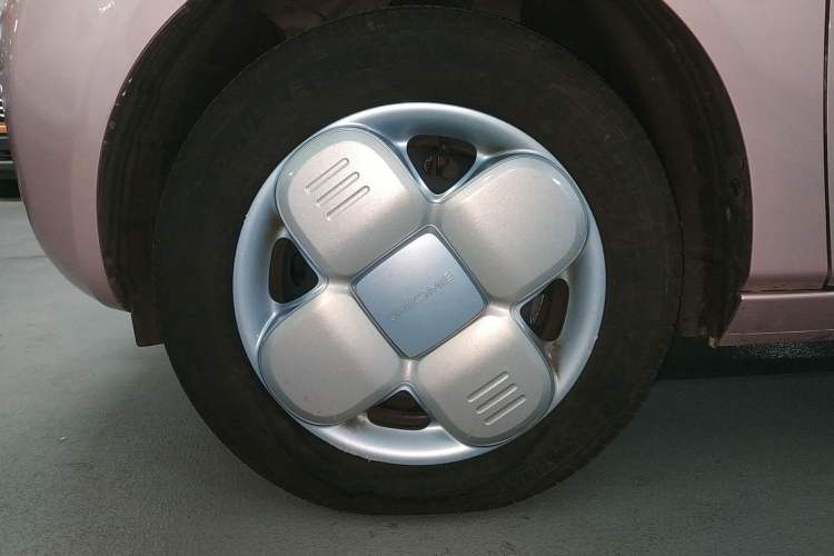 Used Geely Galaxy Panda 2024 Panda Mini 200km Endurance Bear Exterior 7