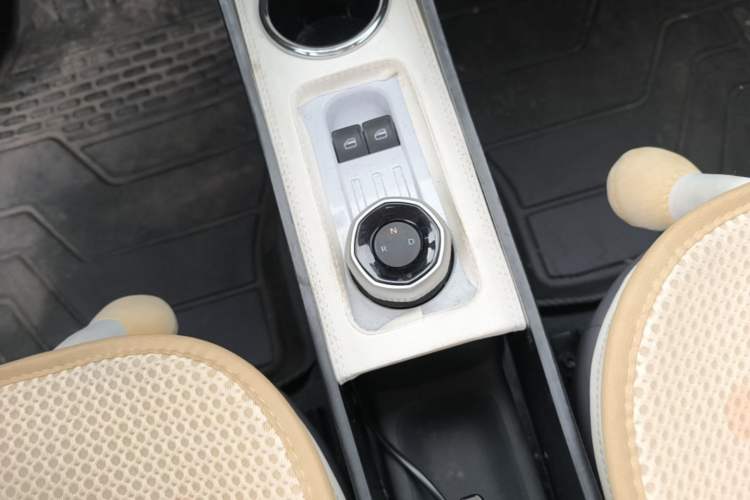 Used Geely Galaxy Panda 2024 200km Panda Rider Gear Lever