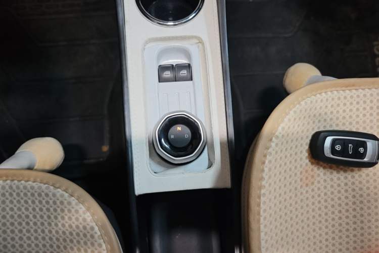Used Geely Galaxy Panda 2024 200km Panda Rider Gear Lever