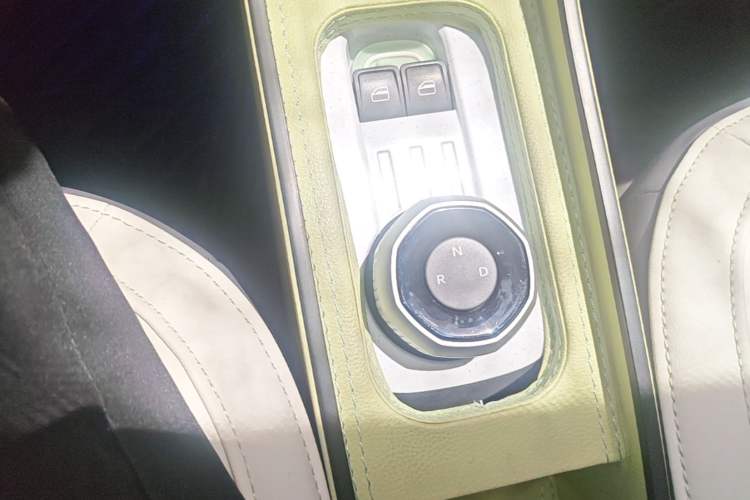 Used Geely Galaxy Panda 2024 200km Panda Rider Gear Lever