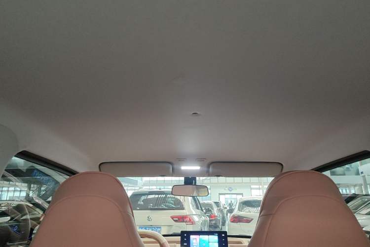 Used Geely Galaxy Panda 2024 Panda Mini 200km Endurance Bear Headliner