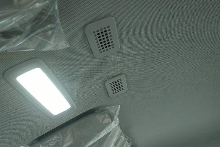 Used Geely Galaxy Panda 2024 Panda Mini 200km Endurance Bear Headliner