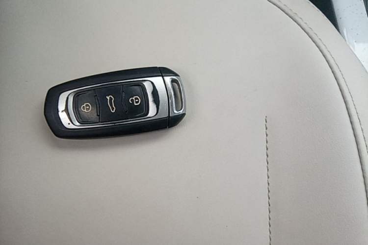 Used Geely Galaxy Panda 2024 200km Panda Rider Interior 1