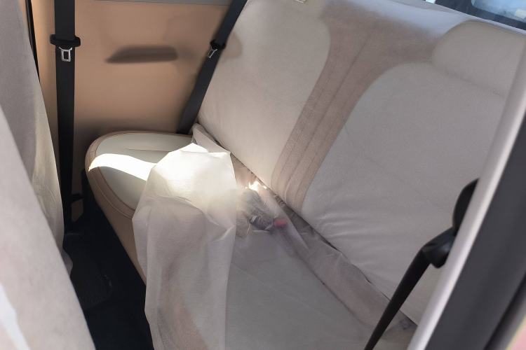Used Geely Galaxy Panda 2024 Panda Mini 200km Endurance Bear Interior 1