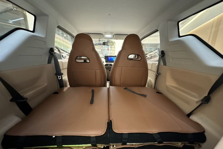 Used Geely Galaxy Panda 2024 Panda Mini 200km Endurance Bear Interior 5