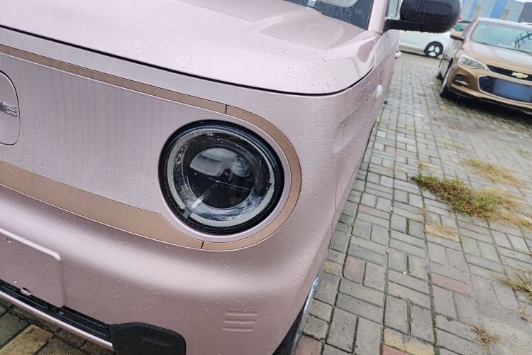 Used Geely Galaxy Panda 2024 Panda Mini 200km Endurance Bear Left Front Headlight