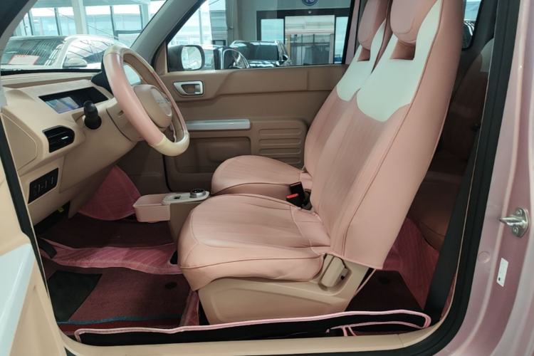 Used Geely Galaxy Panda 2024 Panda Mini 200km Endurance Bear Left Front Seat