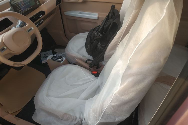 Used Geely Galaxy Panda 2024 Panda Mini 200km Endurance Bear Left Front Seat