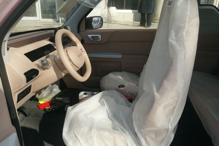 Used Geely Galaxy Panda 2024 Panda Mini 200km Endurance Bear Left Front Seat