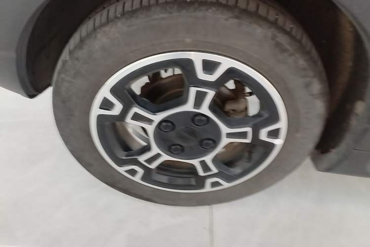 Used Geely Galaxy Panda 2024 200km Panda Rider Left Front Wheel Hub