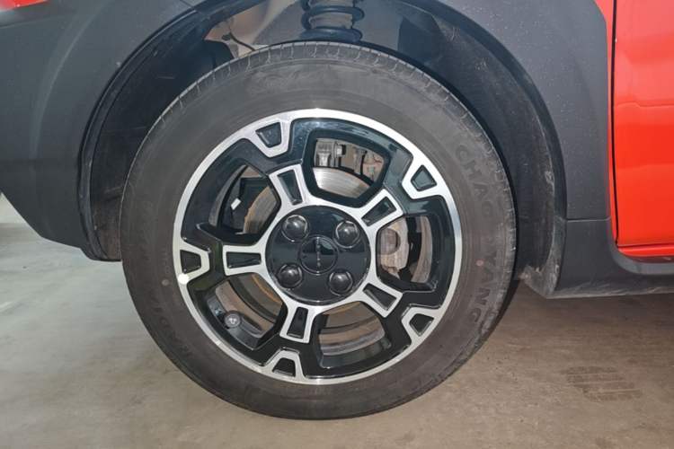 Used Geely Galaxy Panda 2024 200km Panda Rider Left Front Wheel Hub