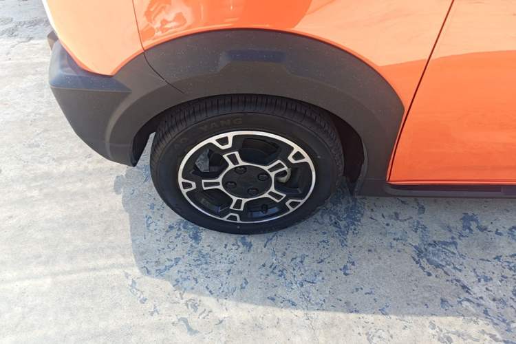 Used Geely Galaxy Panda 2024 200km Panda Rider Left Front Wheel Hub