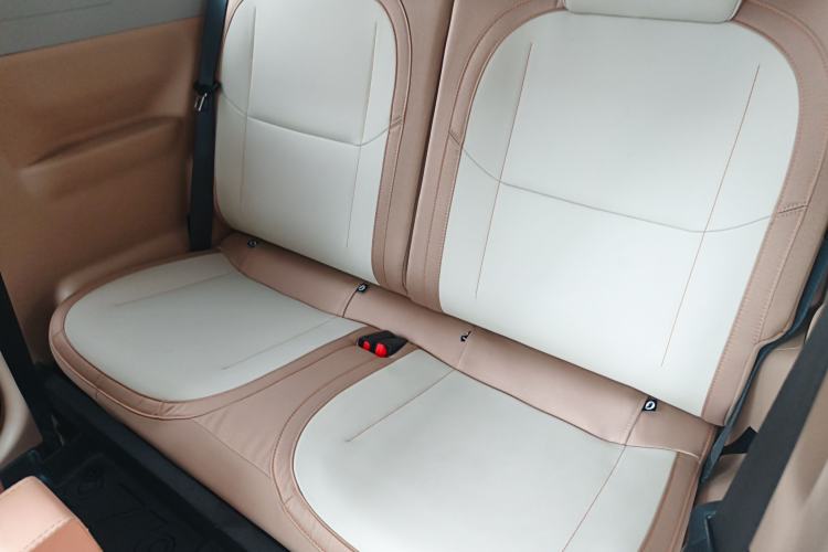 Used Geely Galaxy Panda 2024 Panda Mini 200km Longteng PRO Edition Left Rear Seat