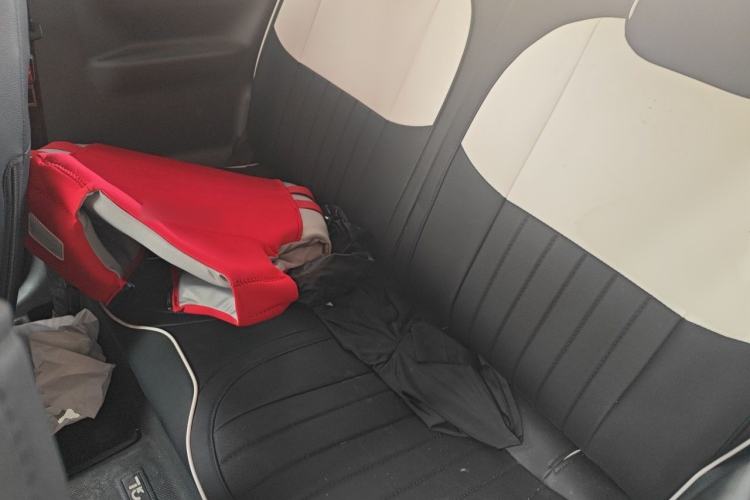Used Geely Galaxy Panda 2024 200km Panda Rider Left Rear Seat