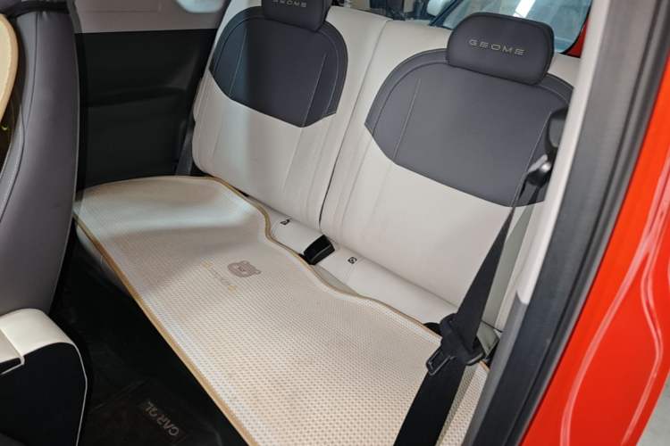 Used Geely Galaxy Panda 2024 200km Panda Rider Left Rear Seat