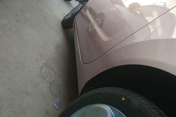 Used Geely Galaxy Panda 2024 Panda Mini 200km Endurance Bear Left Side Sill