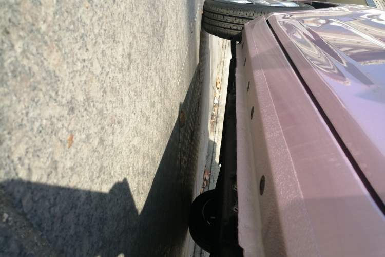 Used Geely Galaxy Panda 2024 Panda Mini 200km Endurance Bear Left Side Sill