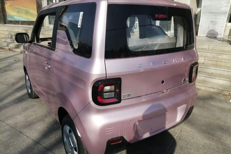 Used Geely Galaxy Panda 2024 Panda Mini 200km Endurance Bear Rear Left 45 Deg