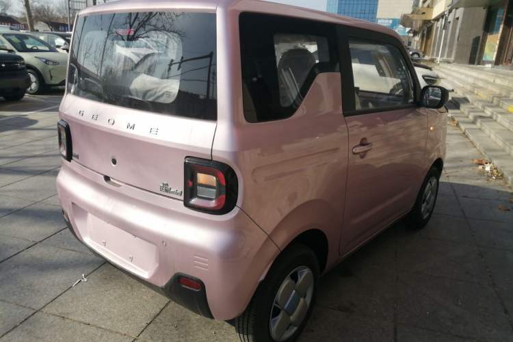 Used Geely Galaxy Panda 2024 Panda Mini 200km Endurance Bear Rear Right 45 Deg