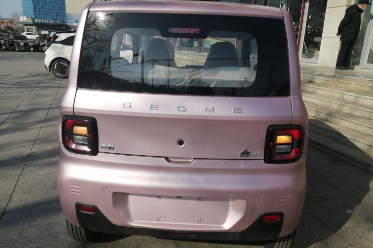 Used Geely Galaxy Panda 2024 Panda Mini 200km Endurance Bear Rear