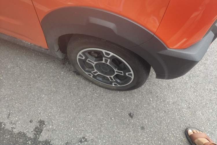 Used Geely Galaxy Panda 2024 200km Panda Rider Right Front Wheel Hub