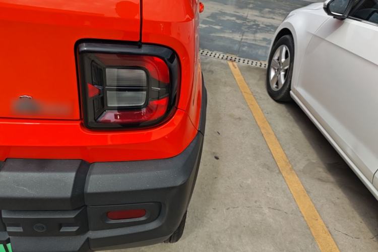 Used Geely Galaxy Panda 2024 200km Panda Rider Right Rear Taillight