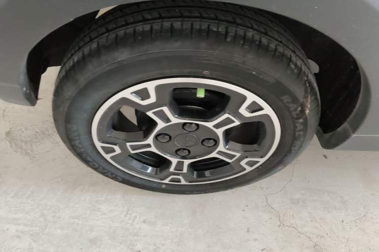 Used Geely Galaxy Panda 2024 200km Panda Rider Right Rear Wheel Hub