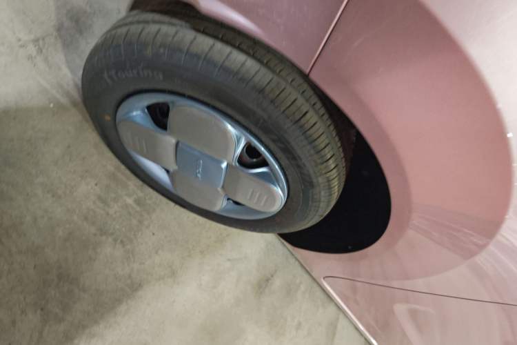 Used Geely Galaxy Panda 2024 Panda Mini 200km Endurance Bear Right Rear Wheel Hub