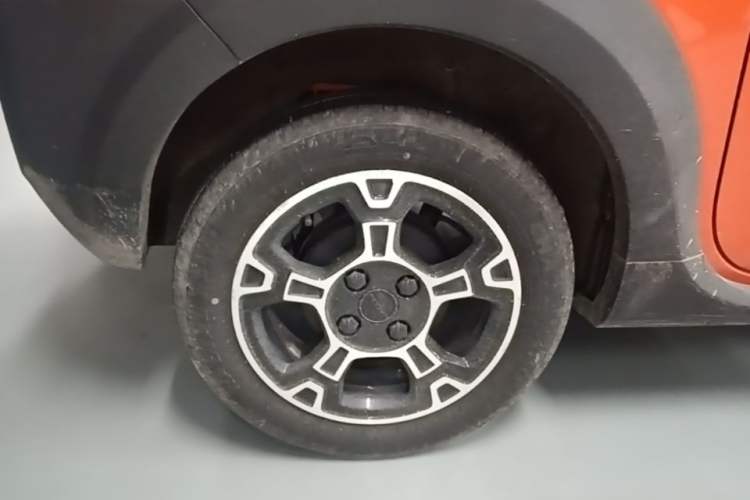 Used Geely Galaxy Panda 2024 200km Panda Rider Right Rear Wheel Hub