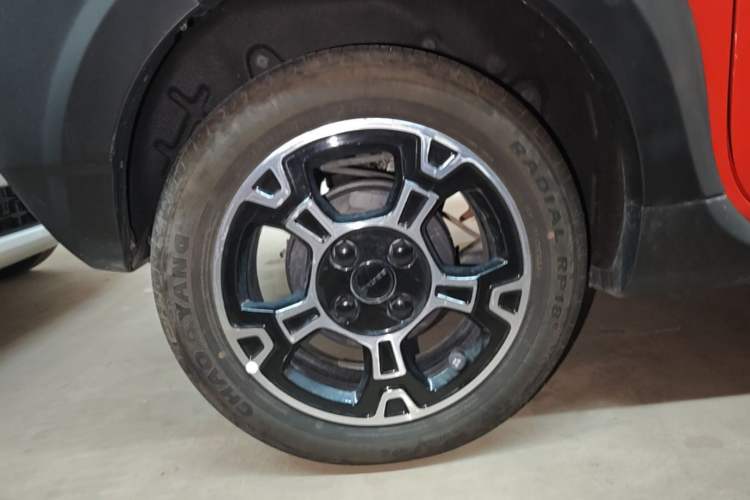 Used Geely Galaxy Panda 2024 200km Panda Rider Right Rear Wheel Hub