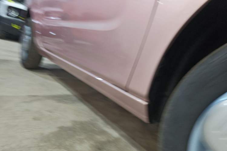 Used Geely Galaxy Panda 2024 Panda Mini 200km Endurance Bear Right Side Sill